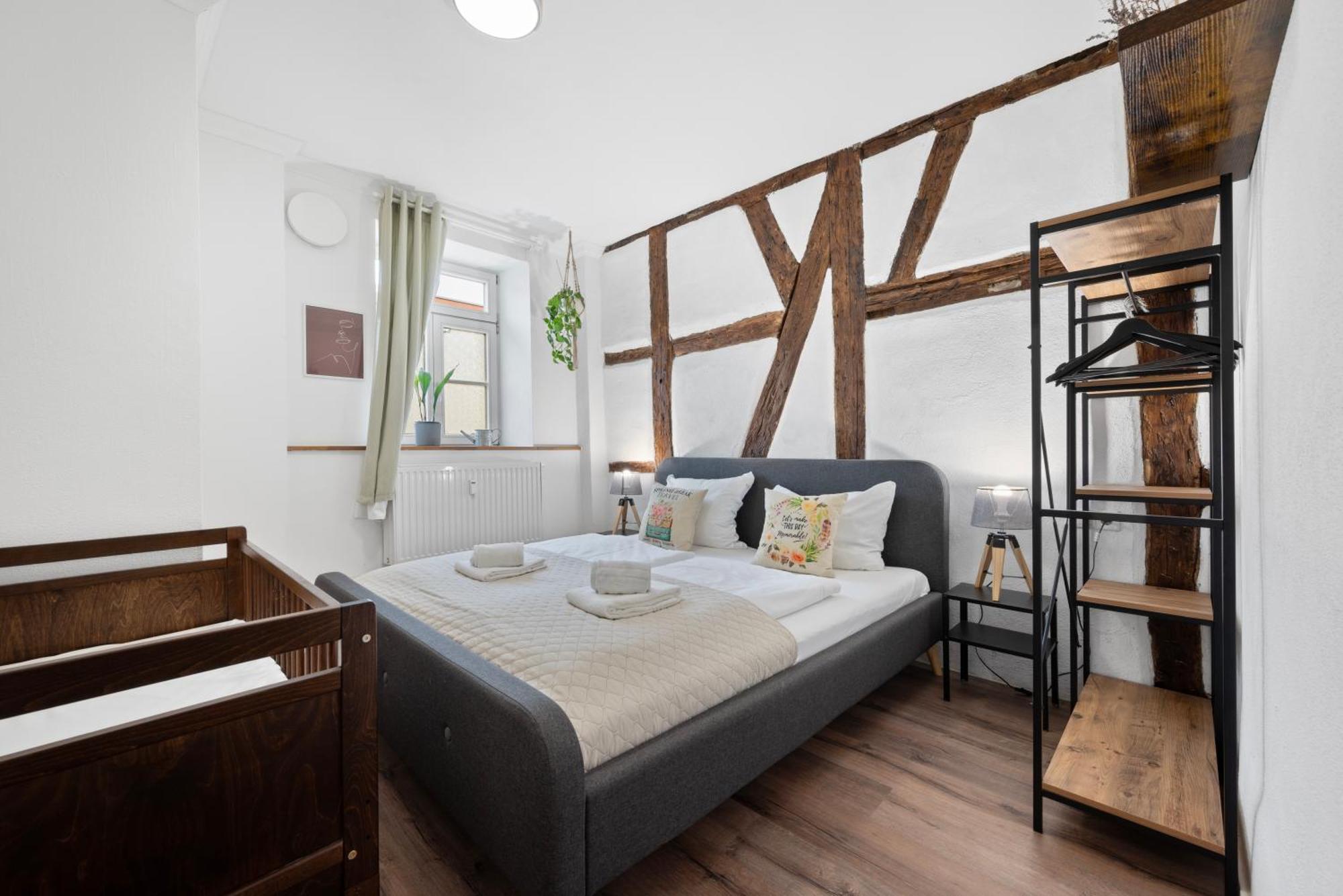 Backhome - Business&family - Fantastische Schlosslage, Smarttv, Netflix, 50qm, 24h Checkin - 1 Ludwigsburg